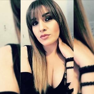 Meet your Posher, Roxanna